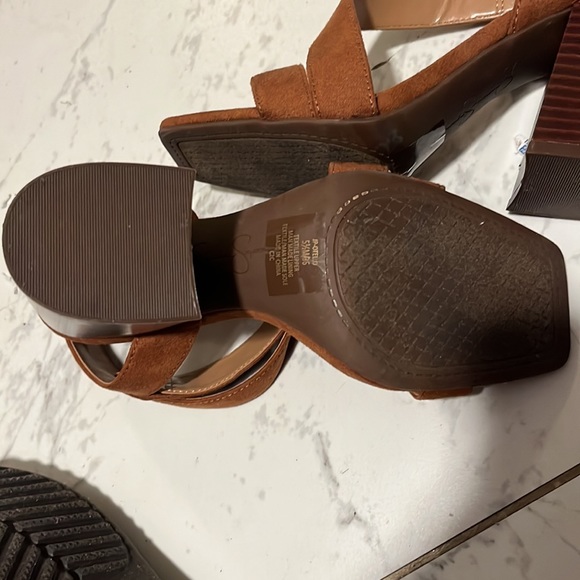 Jessica simpson heels - Picture 3 of 3